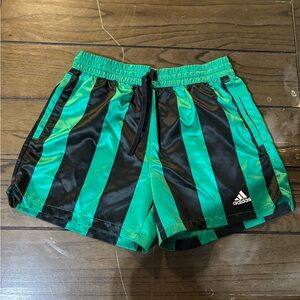 Adidas Boxing-Like Shorts Men’s L